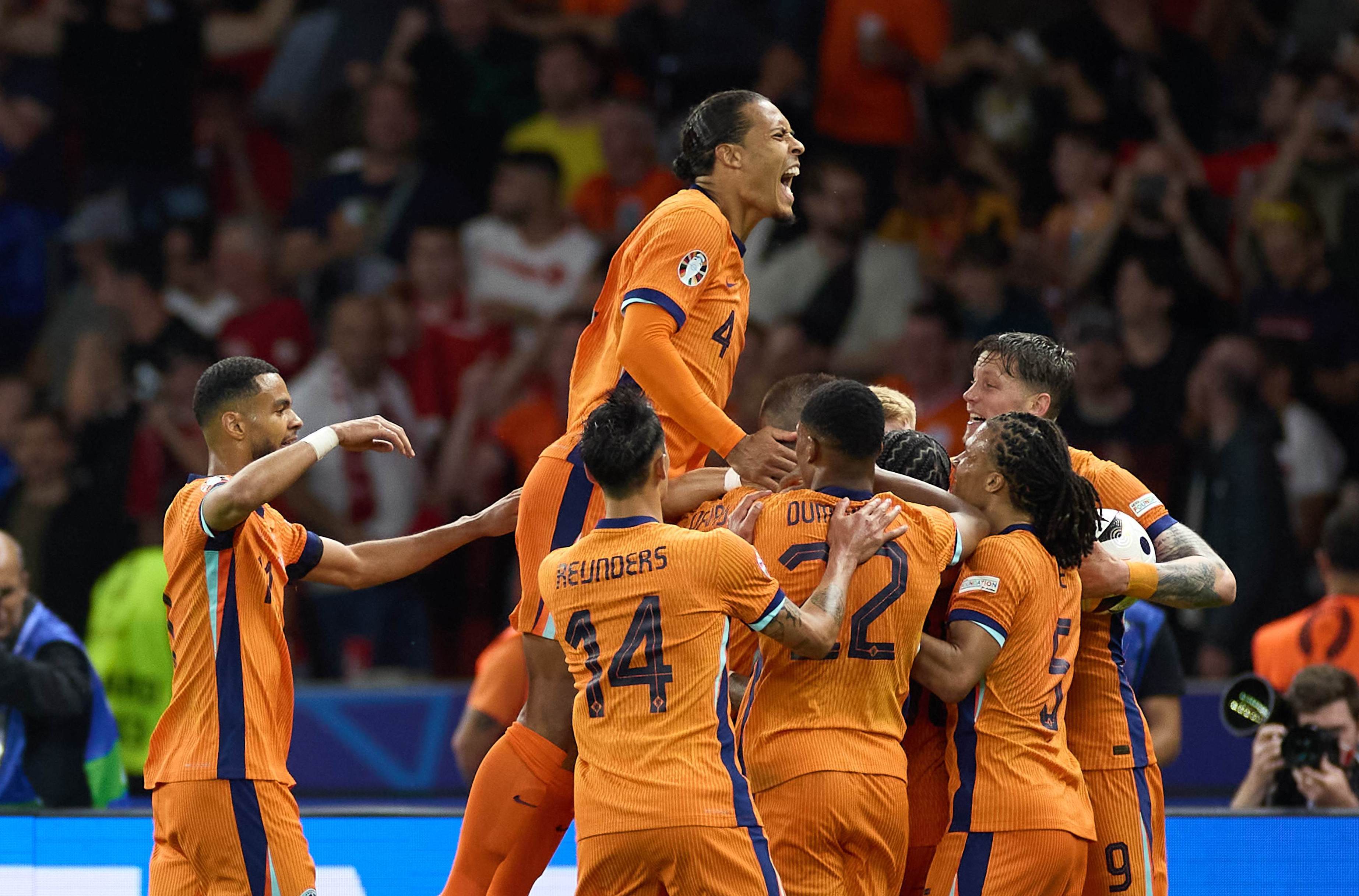 荷兰女足受挫,无缘欧洲杯决赛 荷兰女足受挫,无缘欧洲杯决赛