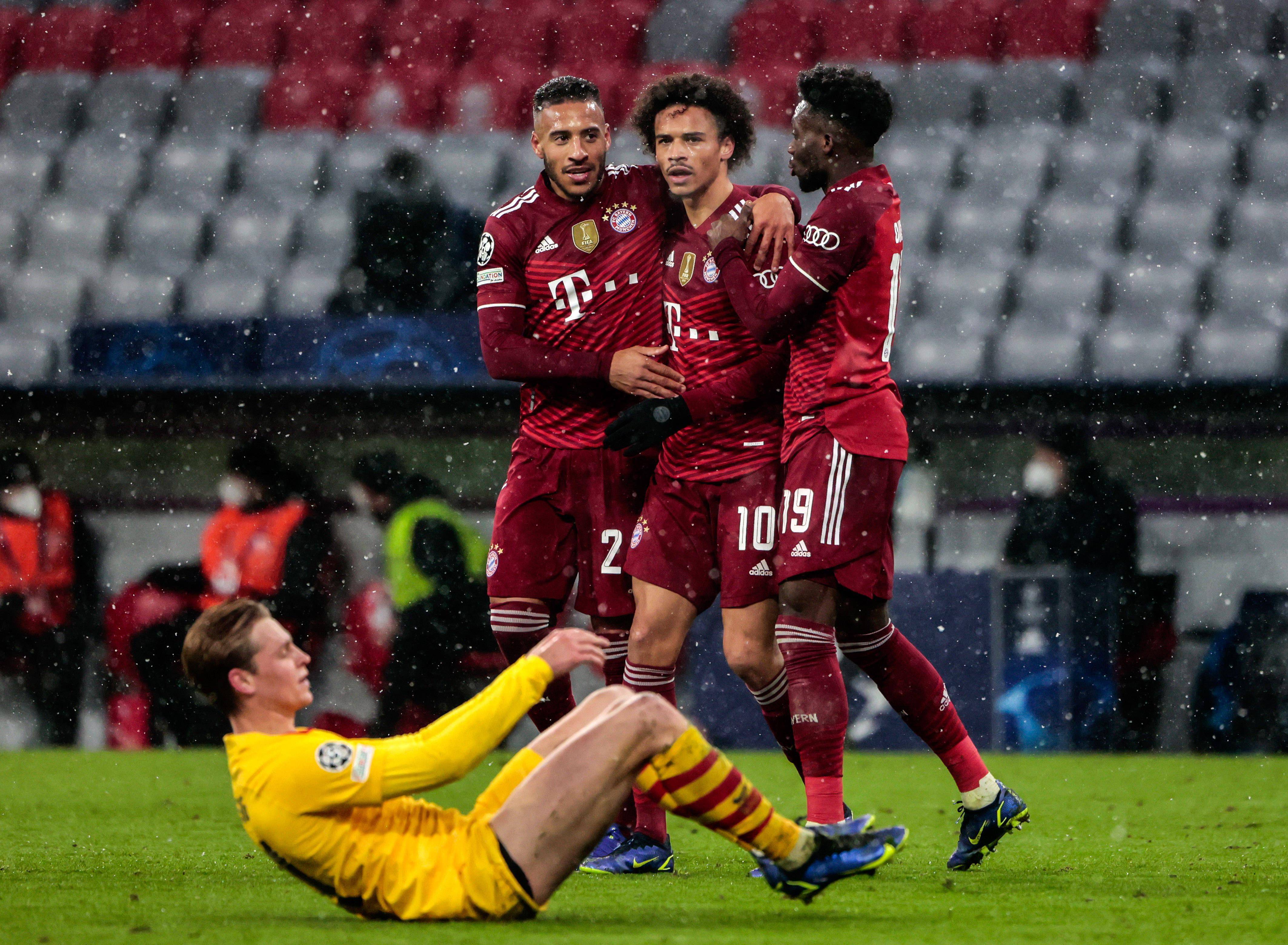 拜仁冷门胜出,1-0淘汰对手晋级四强 拜仁冷门胜出,1-0淘汰对手晋级四强