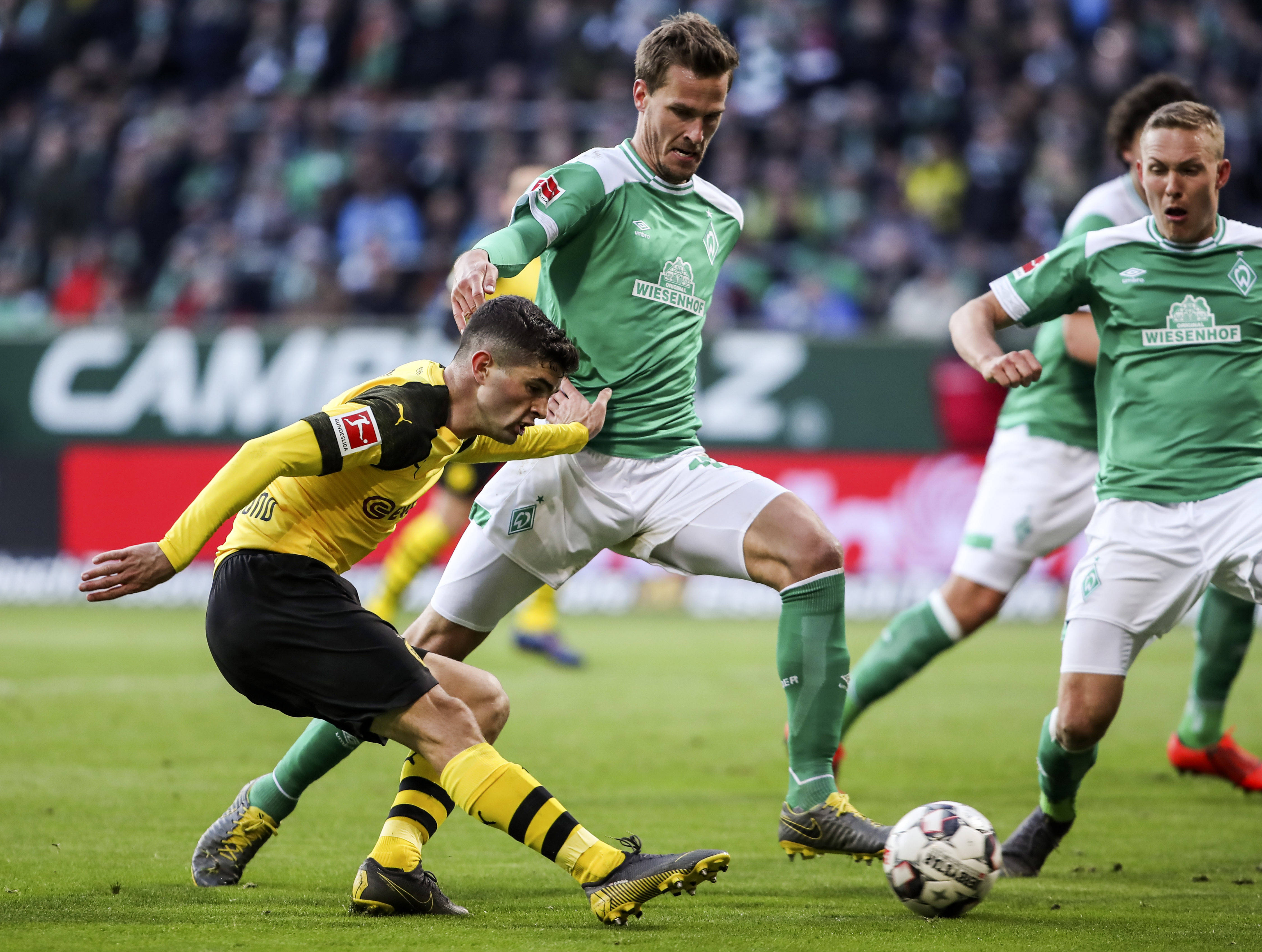 勒沃库森取得关键胜利,保持不败纪录 勒沃库森取得关键胜利,保持不败纪录