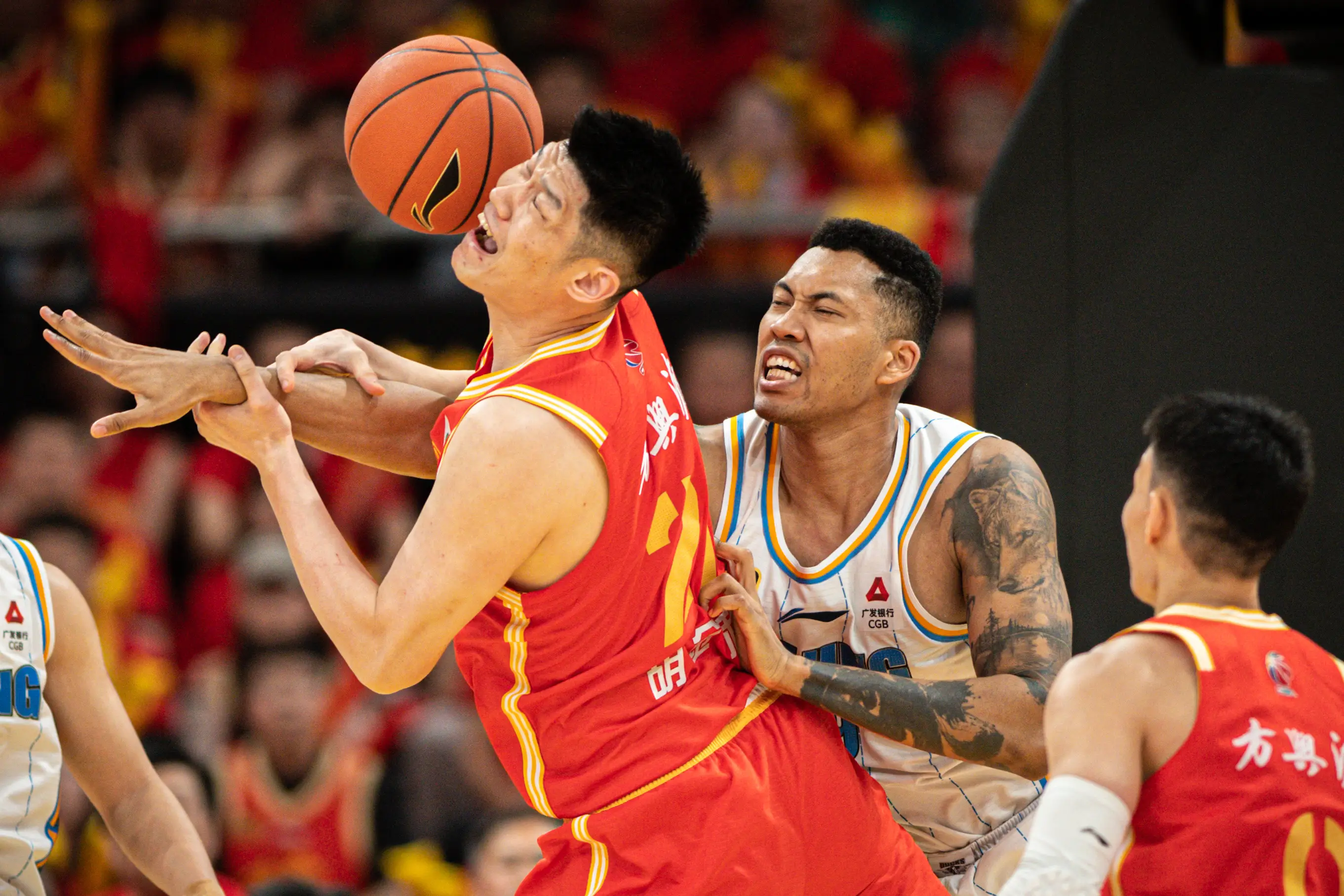 杏彩体育直播-关于雄鹿轻取对手,全面占据优势的信息